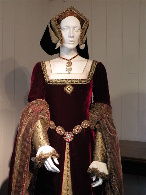 tudor era dresses